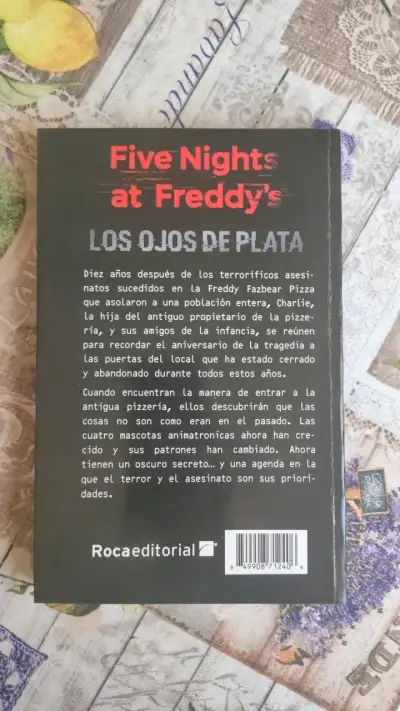 Libro Five Nights at Freddy's: Los Ojos de Plata - miniatura 2