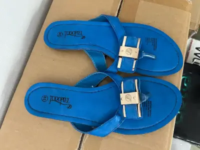 Sandalias planas azules de cuero Todopiel - miniatura 1