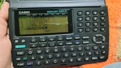 Agenda electrónica Casio pantalla retroiluminada - miniatura 3