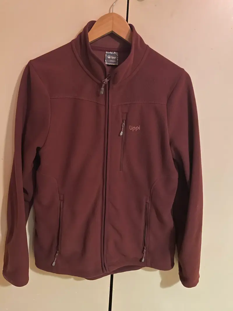 Chaqueta polar burdeo Uppí con cierre - 3