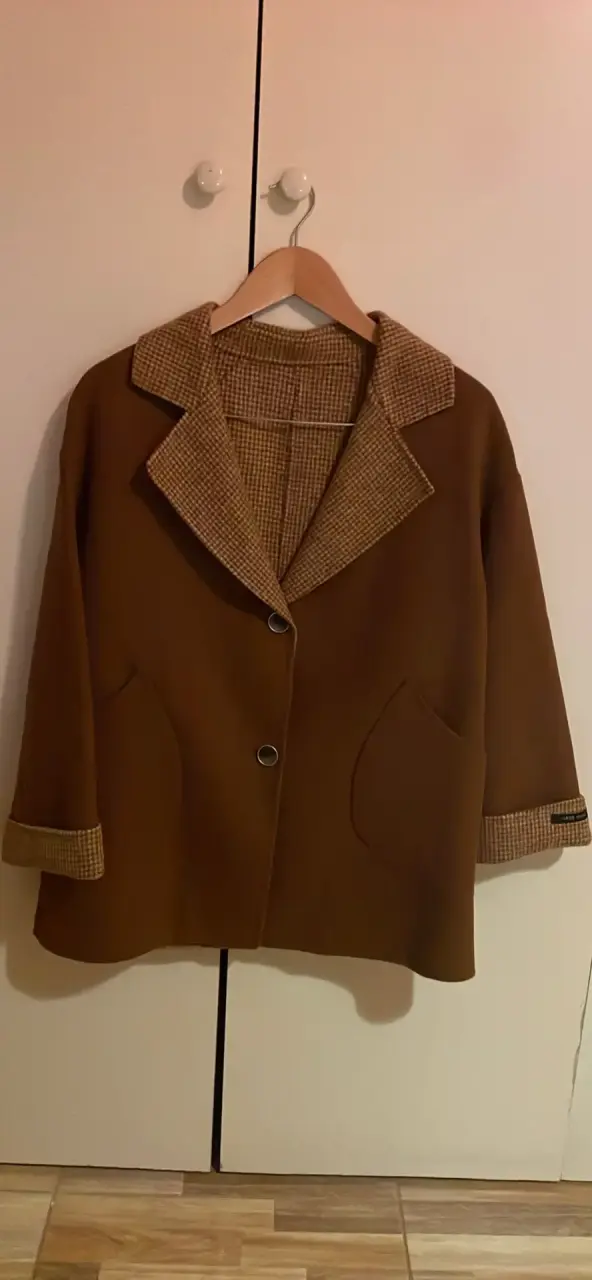 Blazer marrón con detalles a cuadros - 2