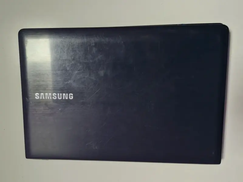 Notebook Samsung NP270E4E para repuestos - 3