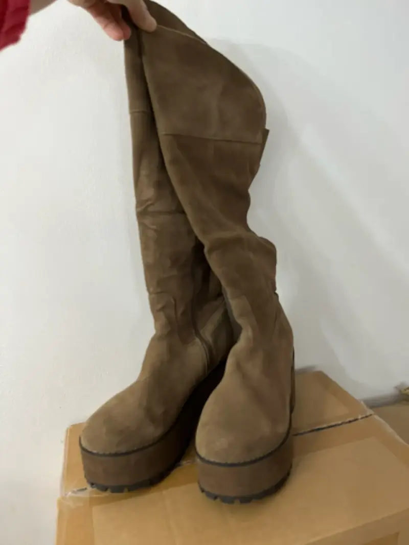 Botas de gamuza marrón con plataforma - 2