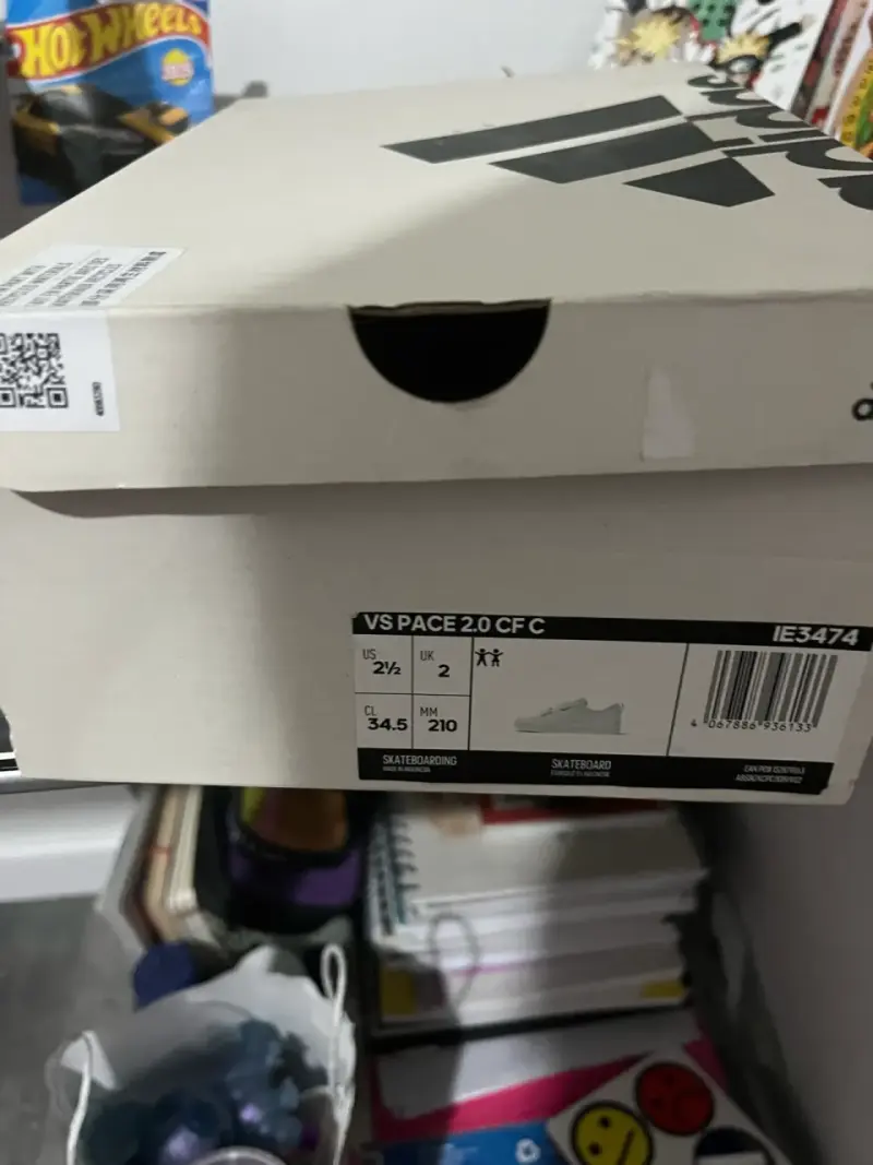 Zapatillas blancas Adidas con velcro para niños - 6