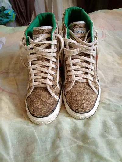 Zapatillas altas Gucci monograma beige - miniatura 2
