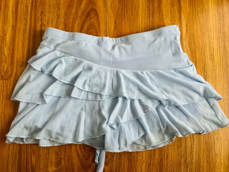Falda short corta azul con volantes Shein - 3