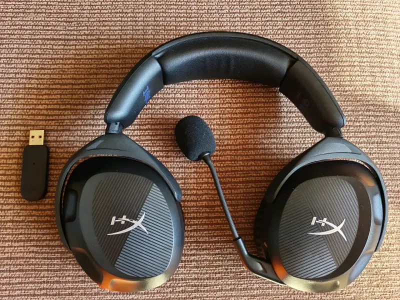 Auriculares inalámbricos HyperX con micrófono - 2