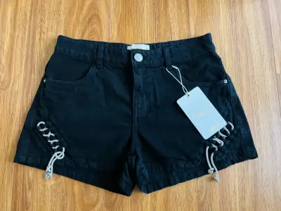 Shorts negros con cordones laterales Emilia Dores - miniatura 1