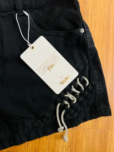 Shorts negros con cordones laterales Emilia Dores - miniatura 3