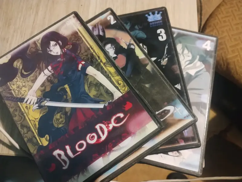 Colección de DVDs de anime Blood+