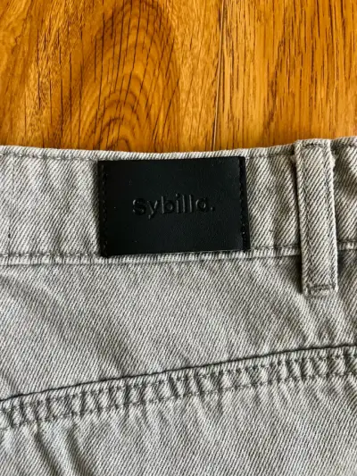 Falda de mezclilla gris con bolsillos Sybilla - miniatura 3