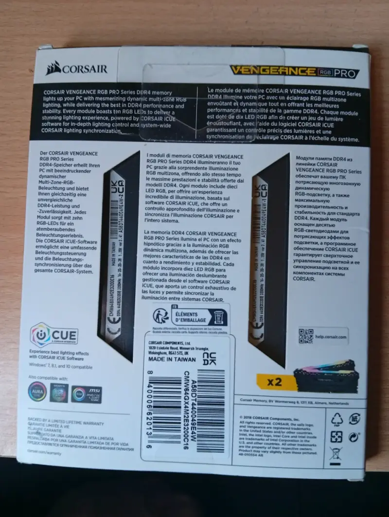 Memoria RAM Corsair Vengeance RGB Pro 64GB DDR4 - 2