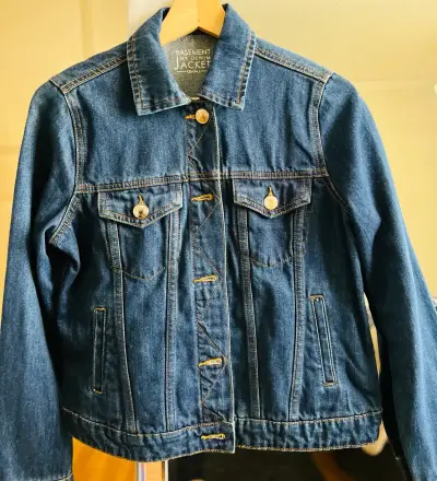 Chaqueta de mezclilla Basement para mujer - miniatura 1