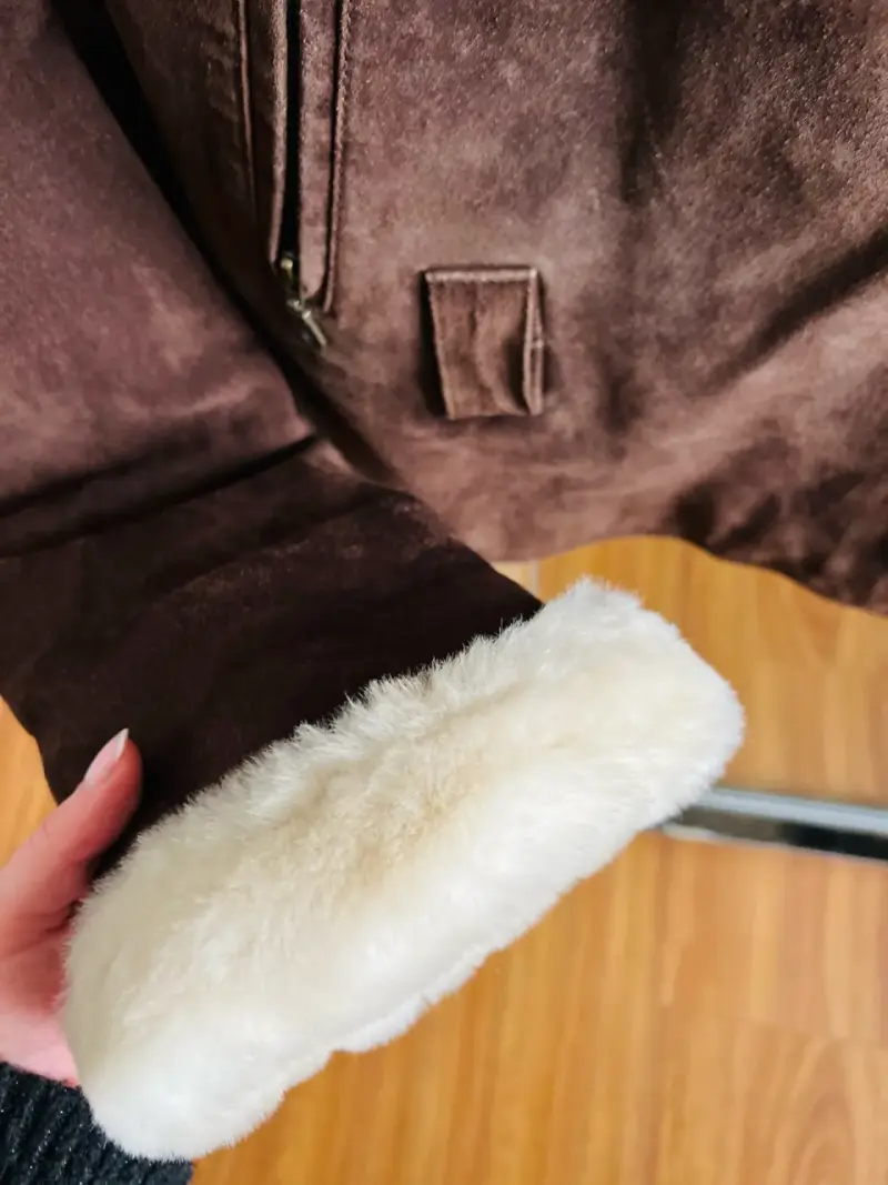 Chaqueta de gamuza marrón con forro de piel sintética - 4
