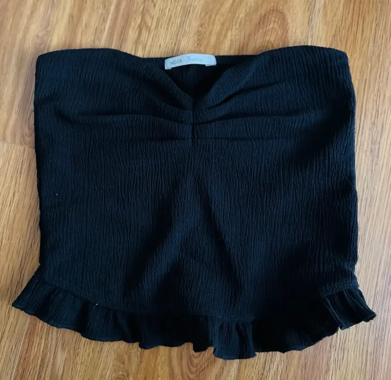 Top negro con volantes Index Basics - 1