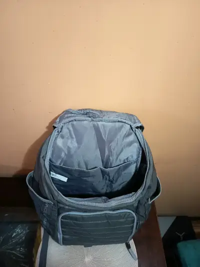 Mochila deportiva gris Under Armour - miniatura 5