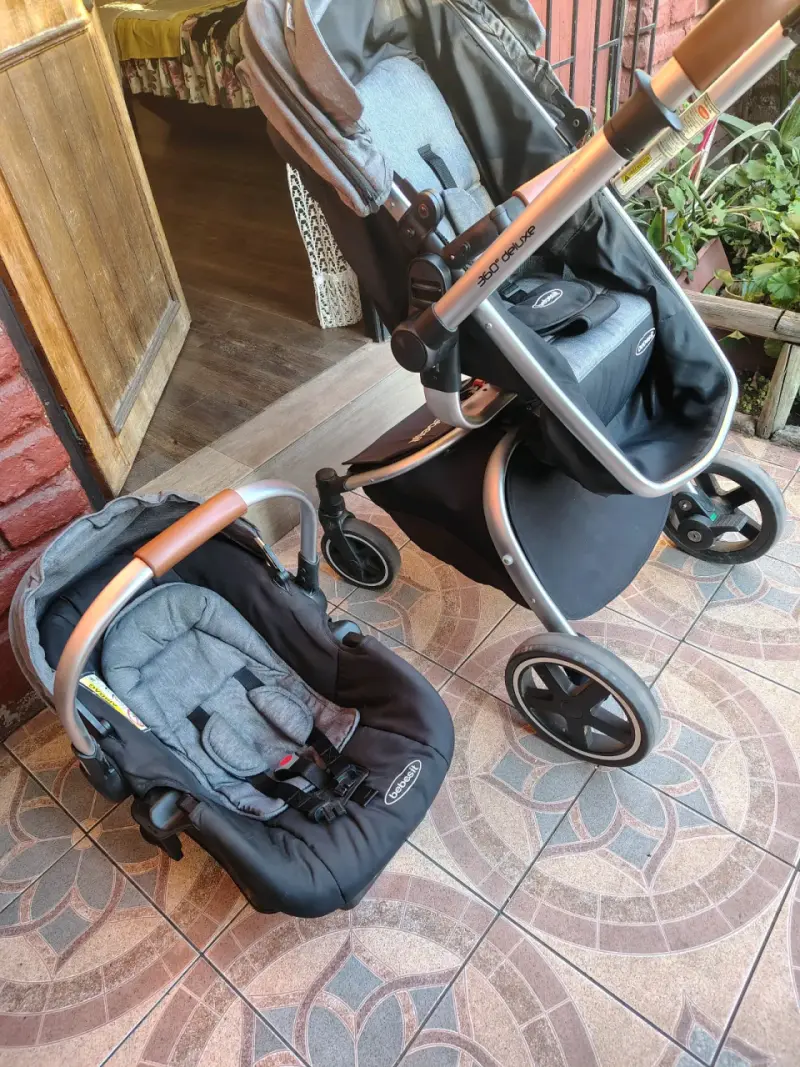 Coche de bebé Bebesit con silla desmontable - 2