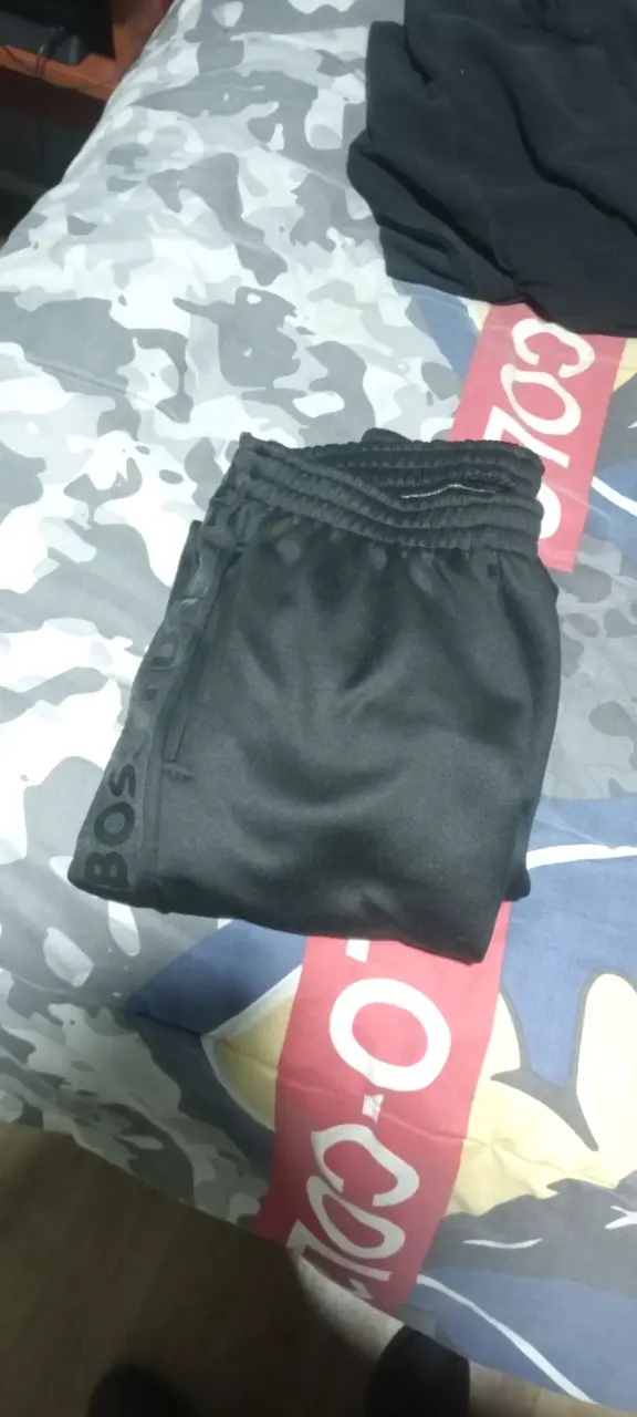 Pantalones deportivos negros Boss para hombre - 3