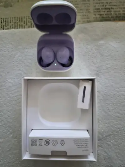 Audífonos Inalámbricos Samsung Galaxy Buds2 Lavanda - miniatura 3