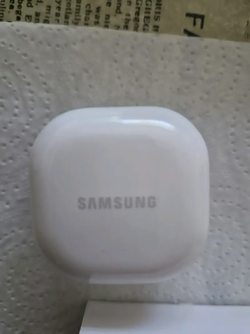 Audífonos Inalámbricos Samsung Galaxy Buds2 Lavanda - 4