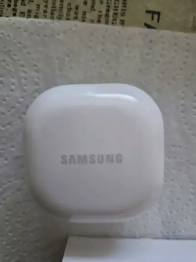 Audífonos Inalámbricos Samsung Galaxy Buds2 Lavanda - miniatura 4