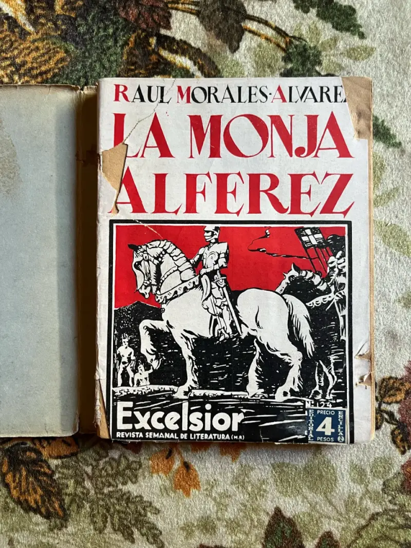 Libro antiguo 'La Monja Alférez' de Raúl Morales Álvarez - 1