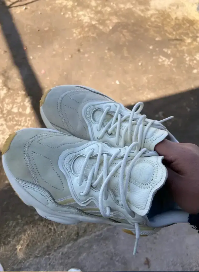 Zapatillas adidas Ozweego Originales - 2