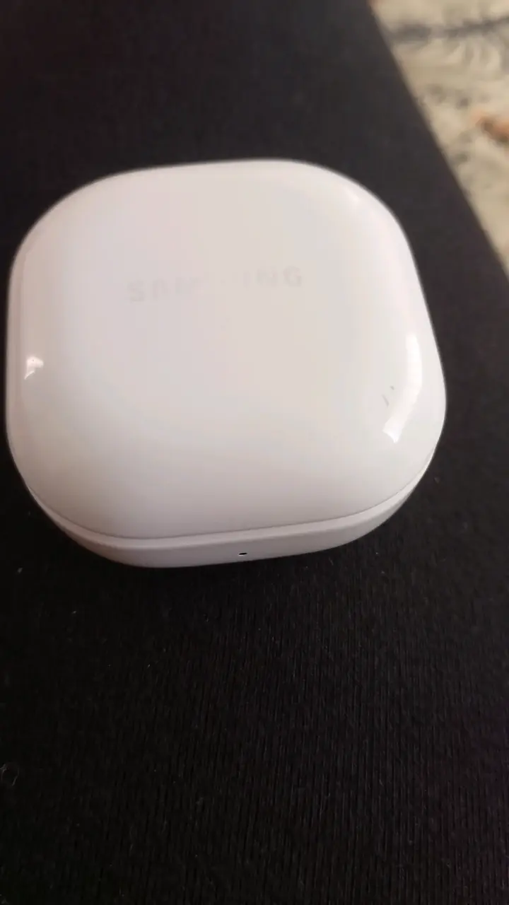 Audífonos inalámbricos Samsung Galaxy Buds negros - 2