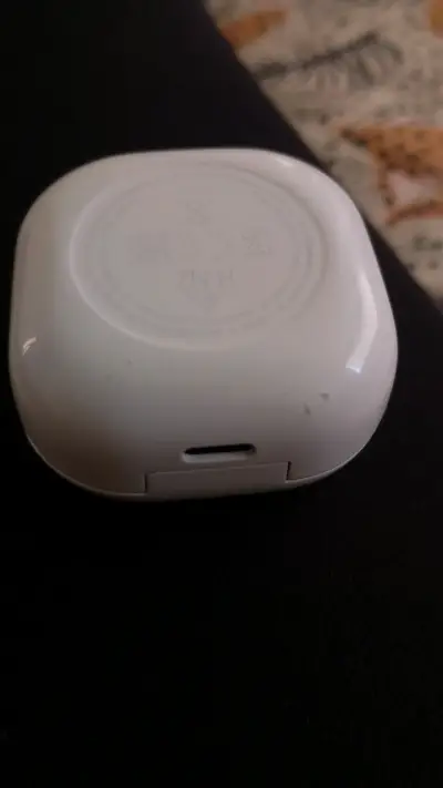 Audífonos inalámbricos Samsung Galaxy Buds negros - miniatura 3
