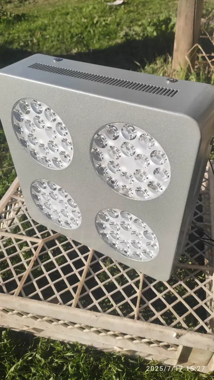 Luz LED Helios Apollo 4 cultivo interior 130w - 4