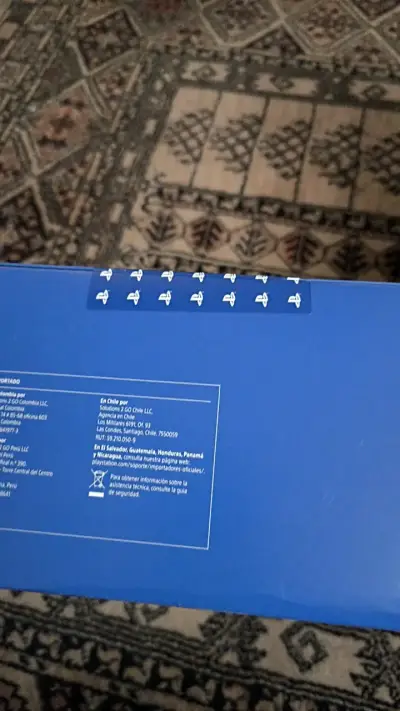 Consola  PS5 Digital Edition 825GB nueva y sellada - miniatura 2