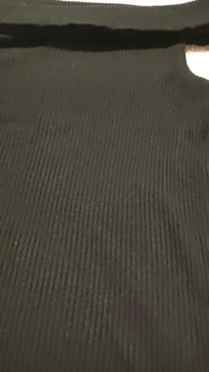 Polera negra hombros descubiertos Icono - 2