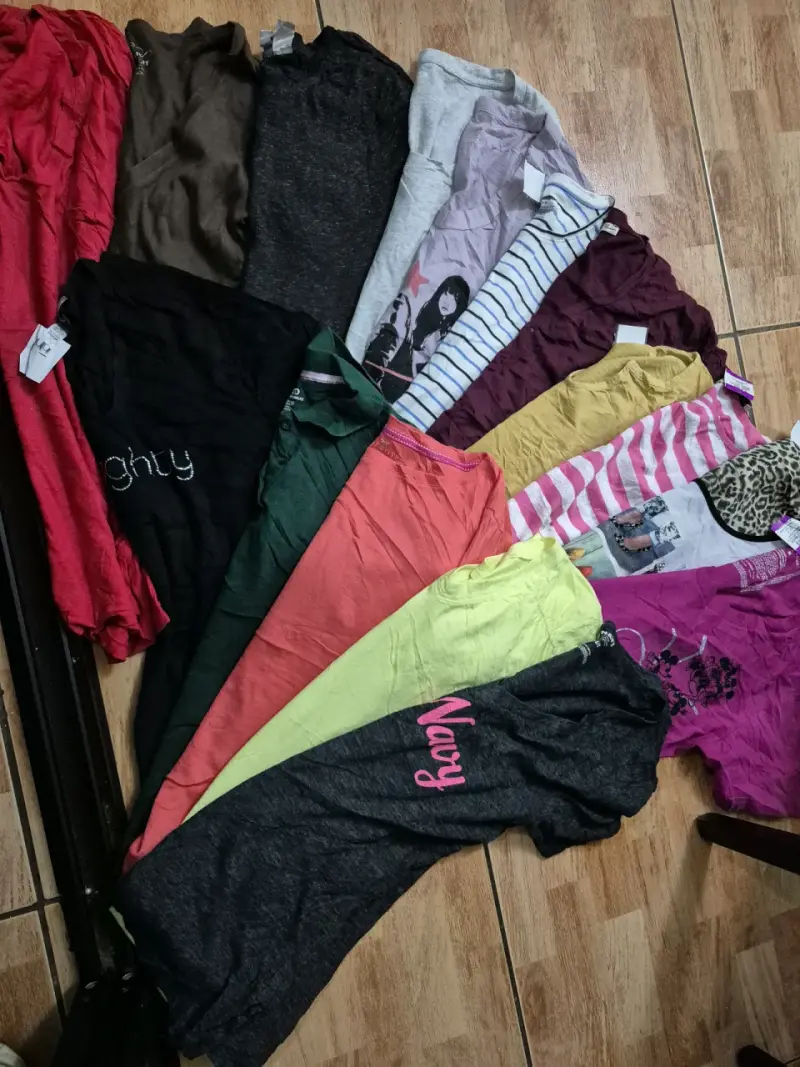 Lote de poleras para mujer 15x10mil - 1