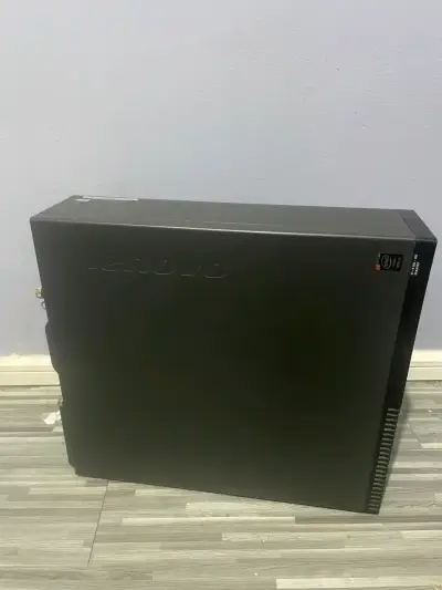 Computador de Escritorio Lenovo ThinkCentre con Monitor LG - miniatura 2