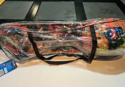 Set de Skate Avengers con Casco y Rodilleras - miniatura 2