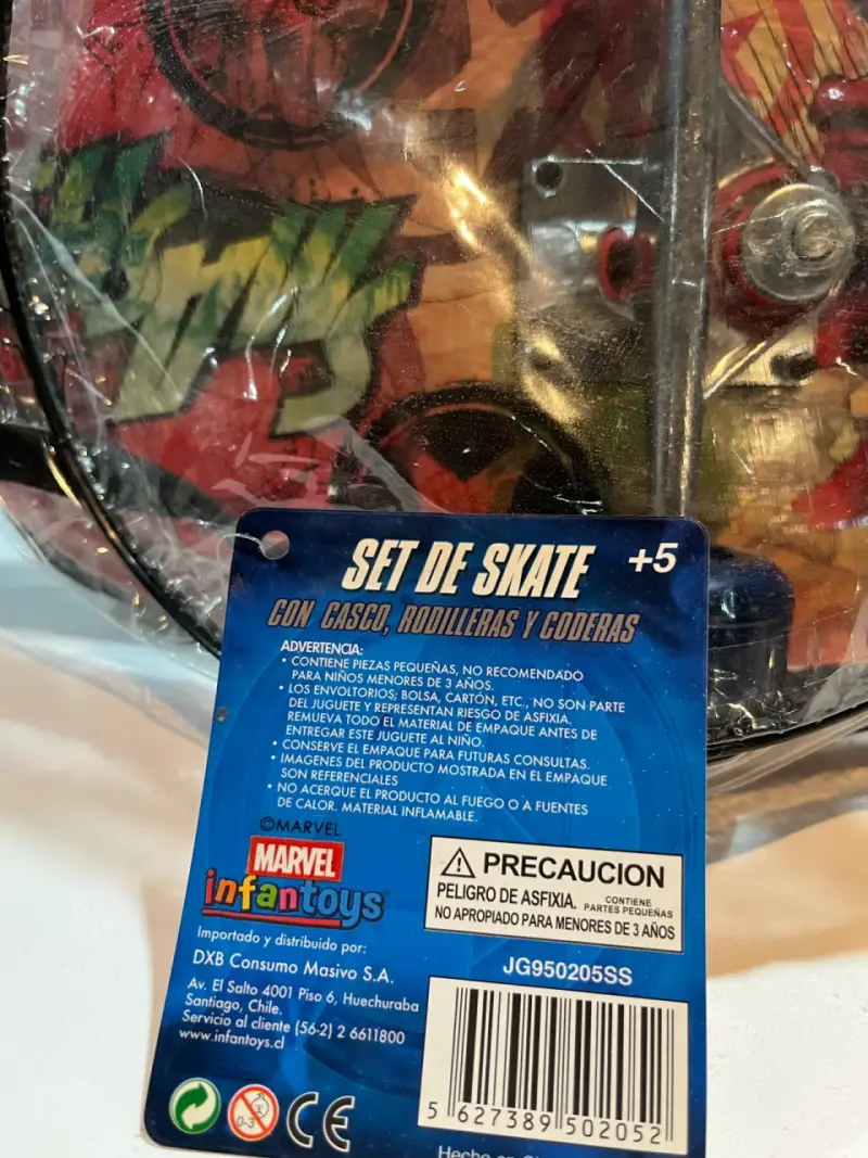 Set de Skate Avengers con Casco y Rodilleras - 3