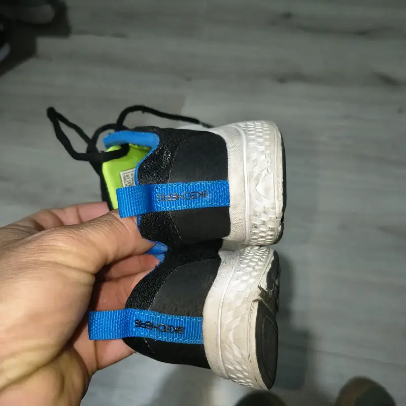 Zapatillas Skechers talla 25 - 2