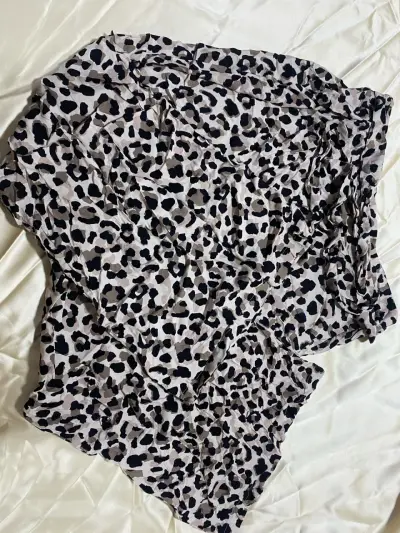 Pantalón estampado leopardo - miniatura 1