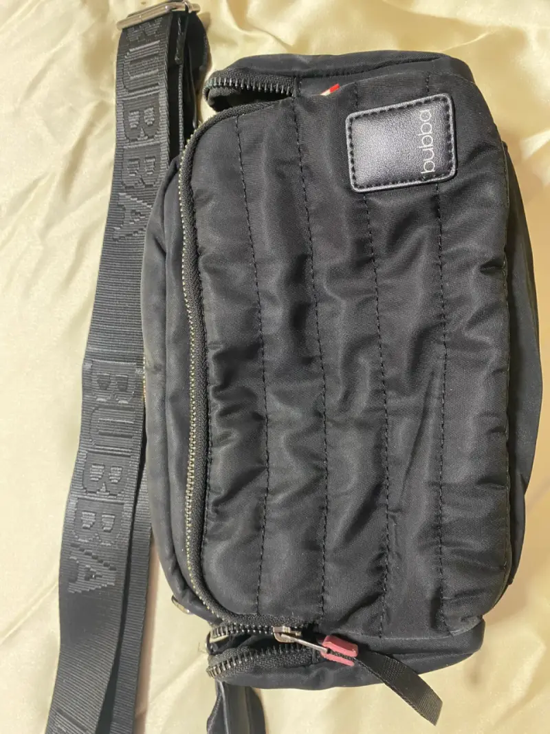 Bandolera Negra Bubba con Correa Ajustable - 1