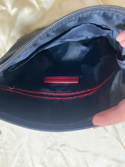 Bolso cruzado negro Tommy Hilfiger - miniatura 2