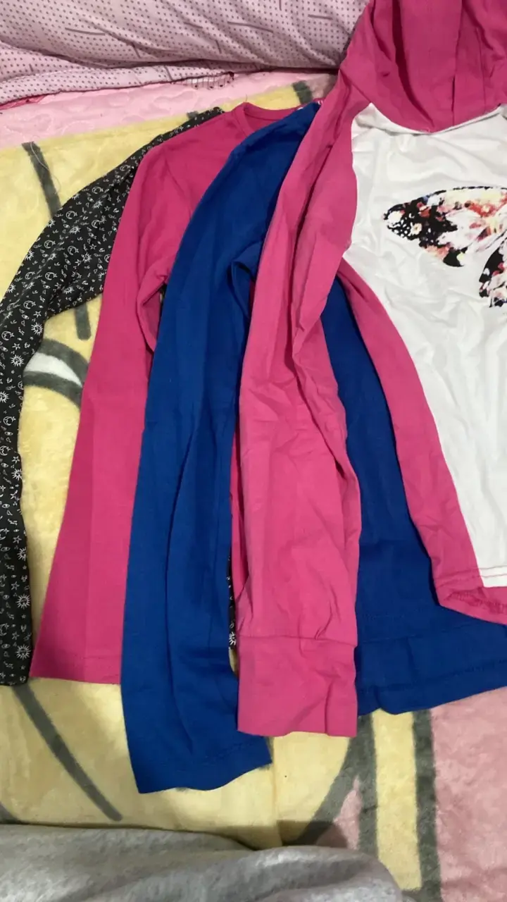Pack de Poleras Manga Larga para Niña con Diseños Variados