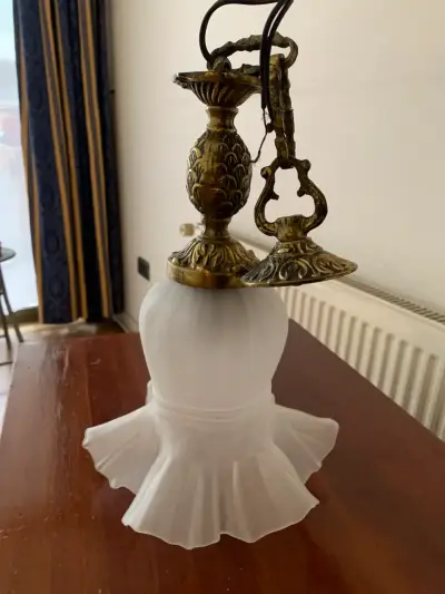 Lámpara de techo vintage de bronce y vidrio - miniatura 1