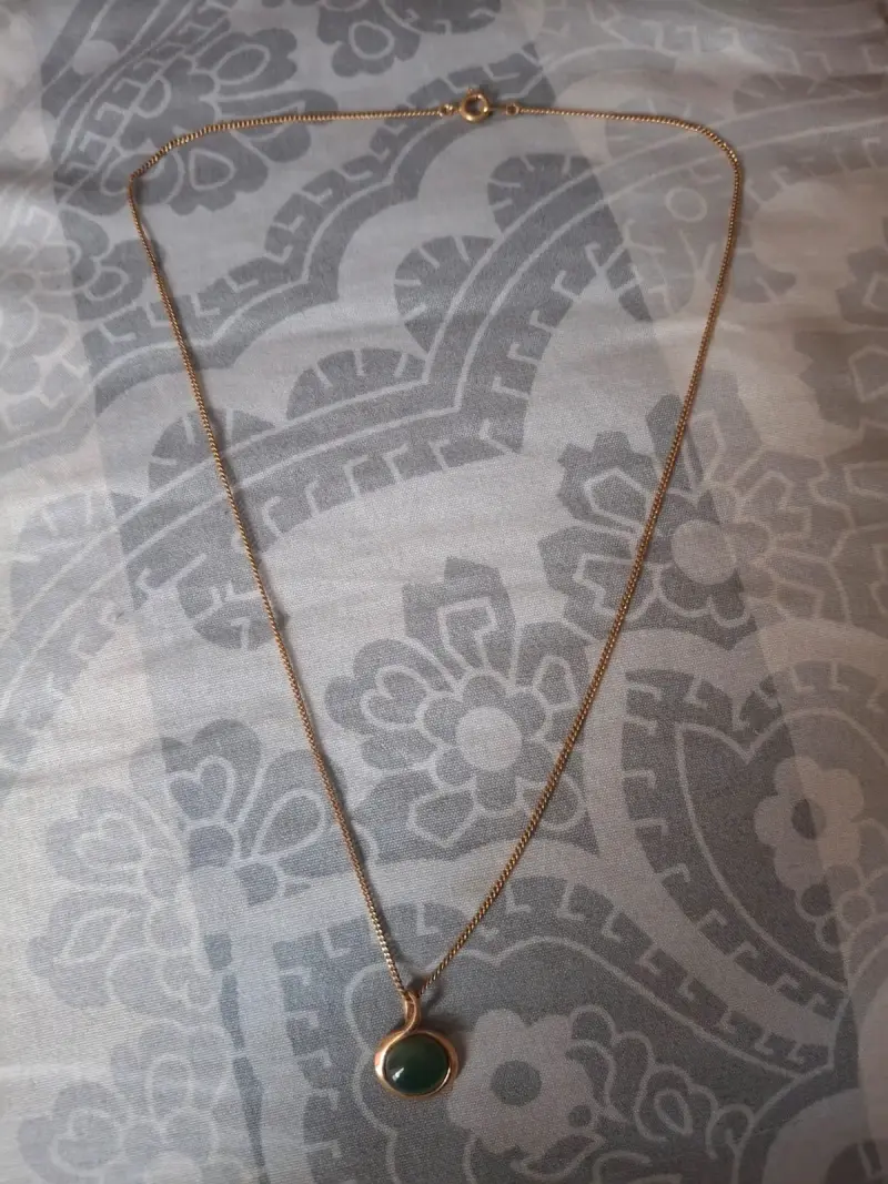 Collar Enchapado en Oro con Piedra Jade - 4