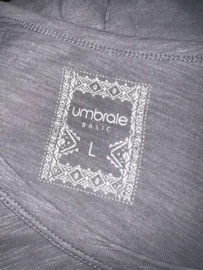 Polera larga Umbrale gris ajustable en la espalda - miniatura 5