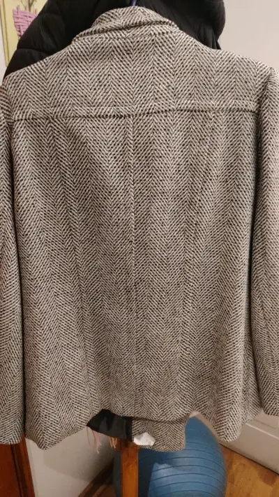 Abrigo de lana gris con botones grandes - miniatura 3