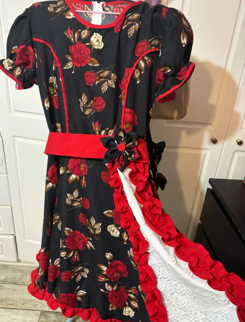 Vestido de huasa mujer - 1