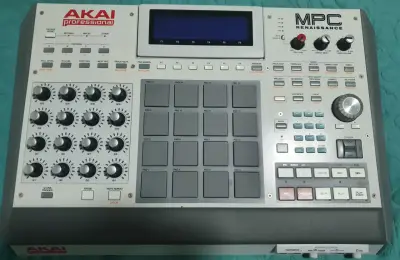 MPC akai Renaissance con Pads y Controles - miniatura 2