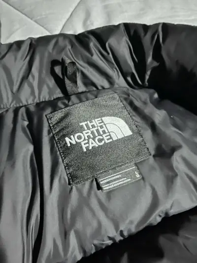 Chaqueta de plumas negra The North Face talla L - miniatura 6