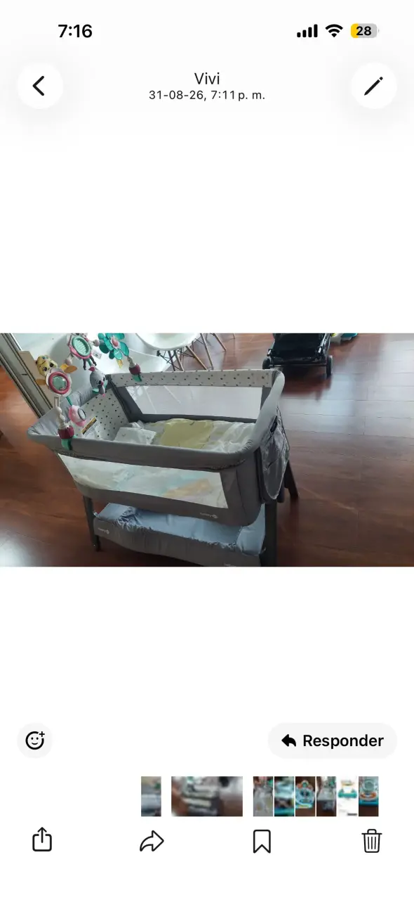 Cuna colecho para bebé con móvil de juguetes - 3