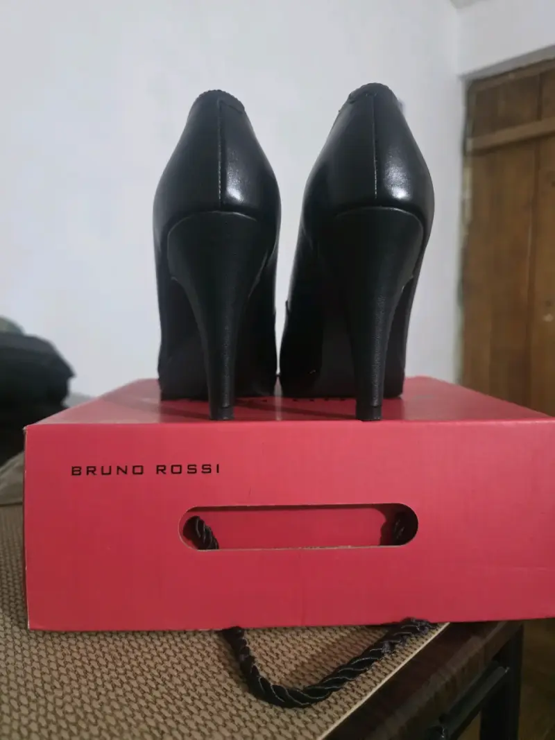 Zapatos de Tacón Negro Bruno Rossi Elegantes - 3
